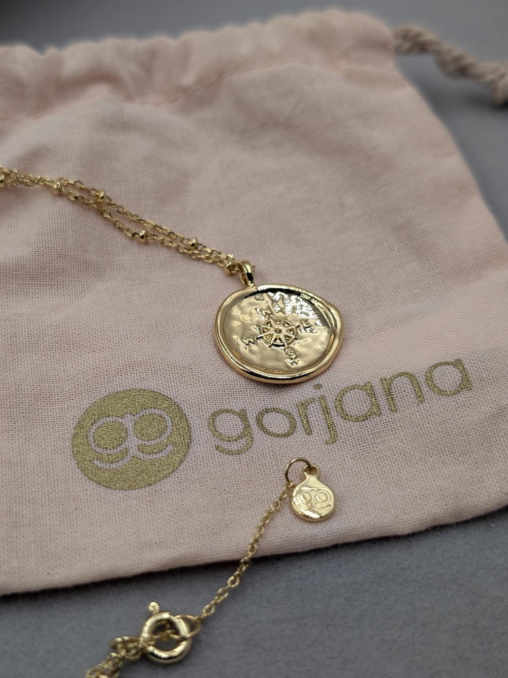 Gorjana Compass Coin Necklace 18K Gold Plated Celestial | M154